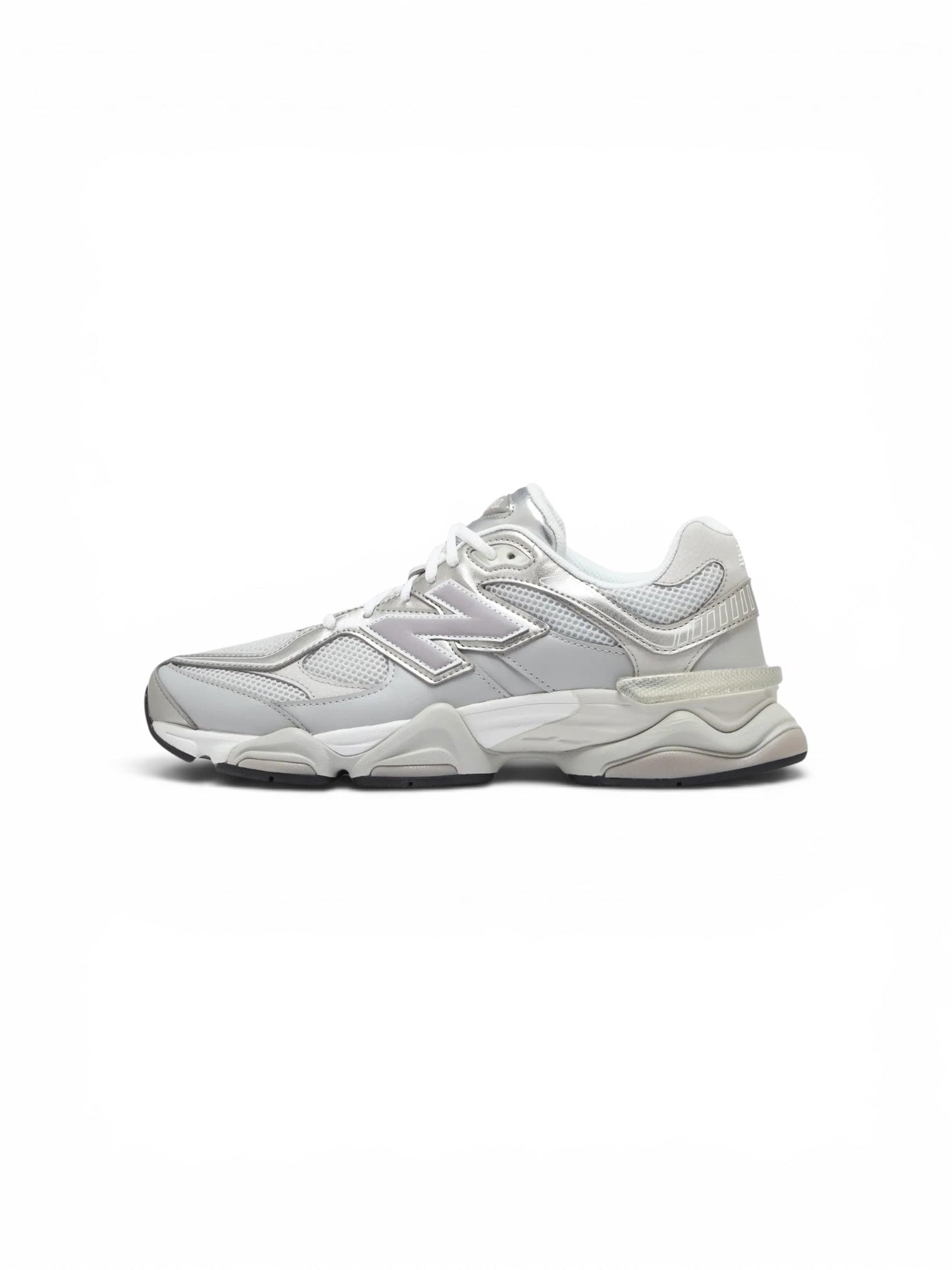 9060 Sneakers in Raincloud / Truffle Salt in mesh