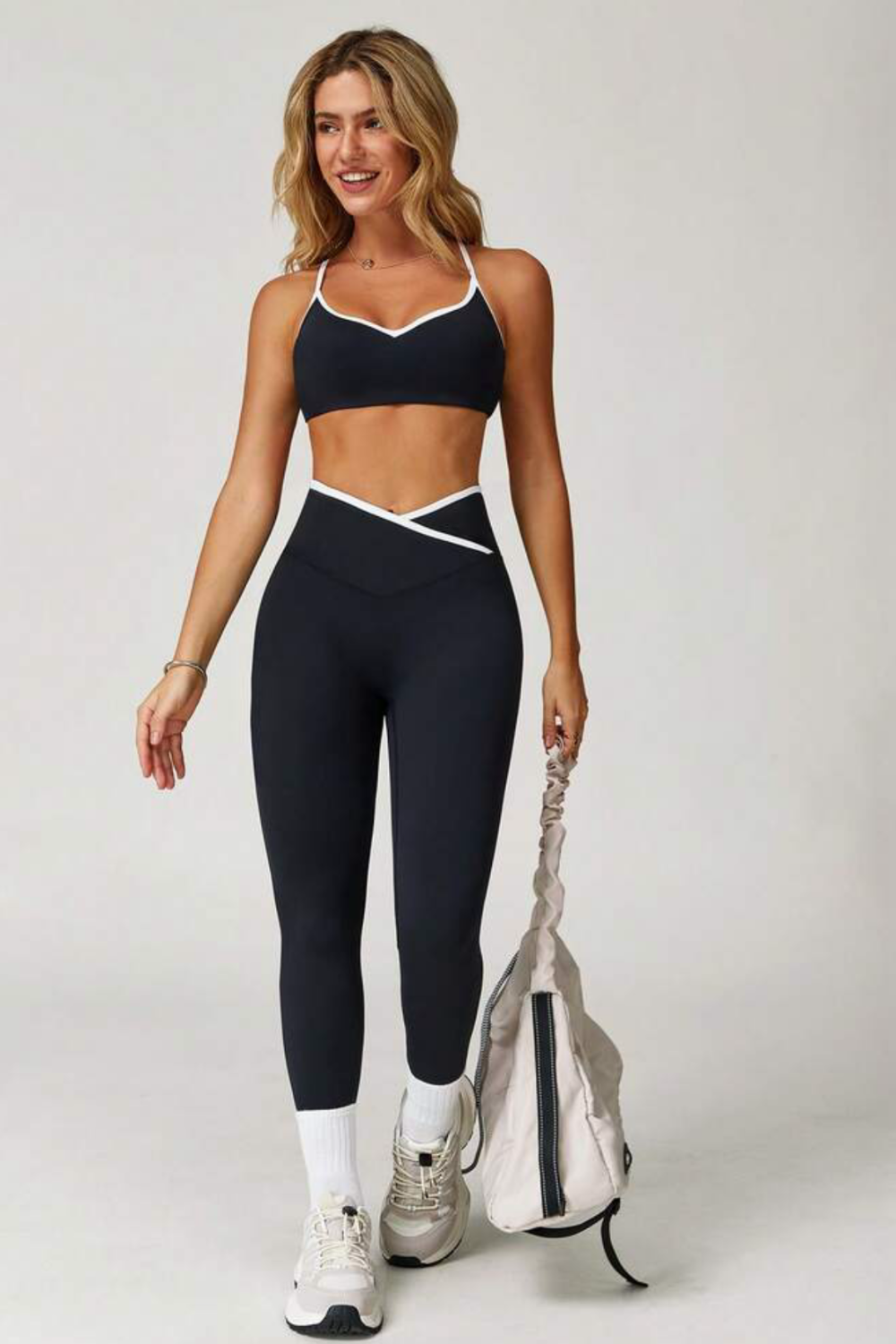 Contrast Trim Cross Back Sports Bra